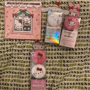 Hello Kitty and Friends x Crème Shop Christmas Makeup Set